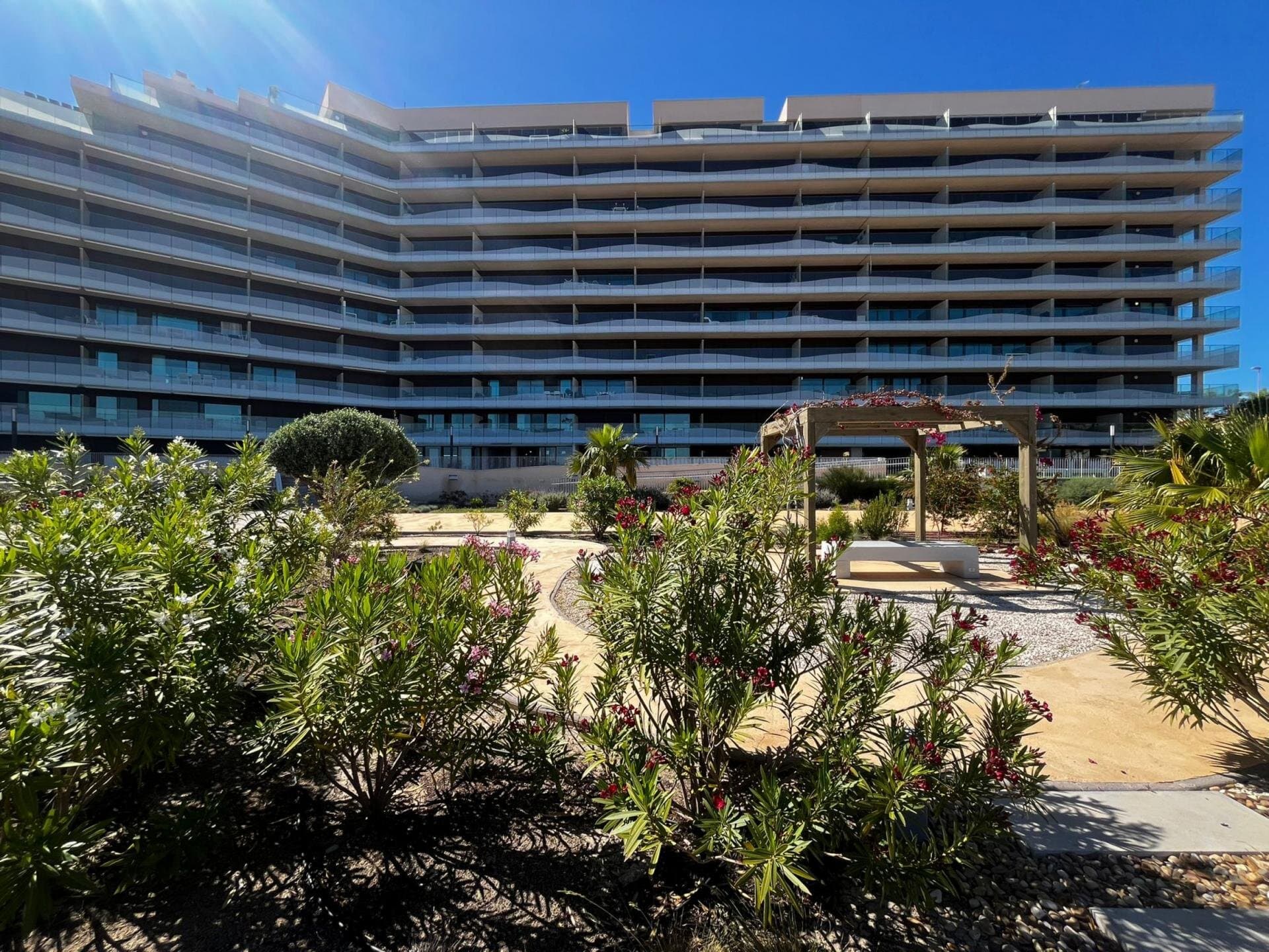 Apartamento de 2 Dormitorios en Playa Honda-Playa Paraíso, Cartagena