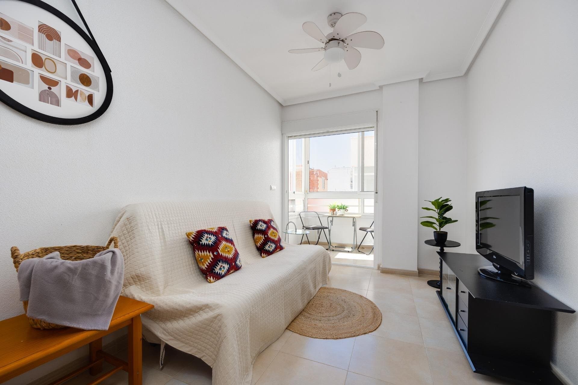 1-Bedroom Penthouse in Torrevieja - 2