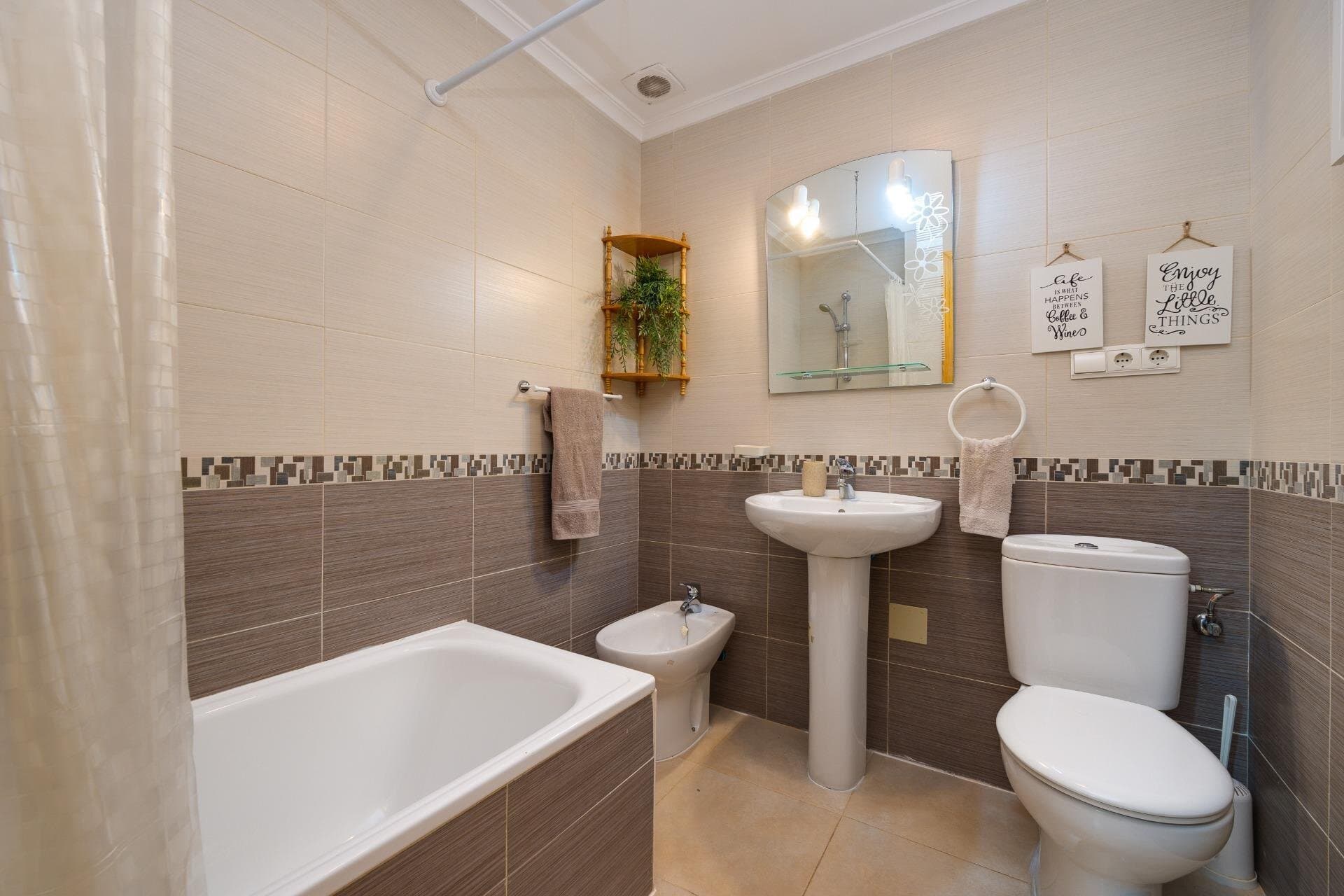 1-Bedroom Penthouse in Torrevieja - 24