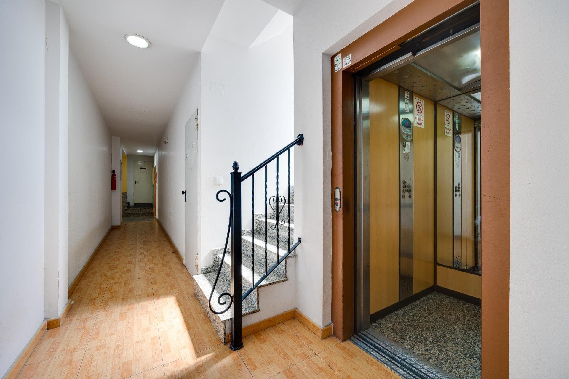 1-Bedroom Penthouse in Torrevieja - 33