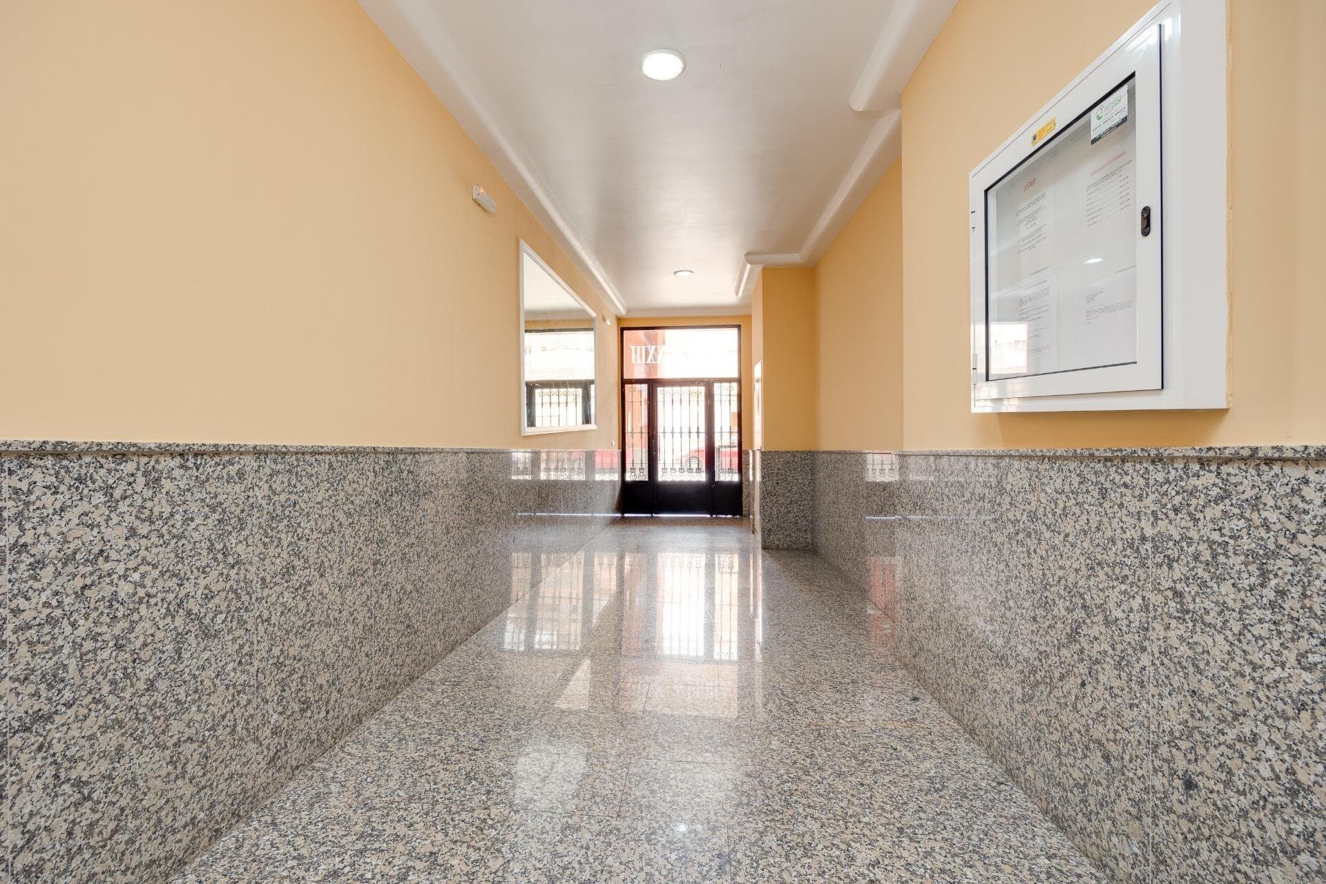 1-Bedroom Penthouse in Torrevieja - 34