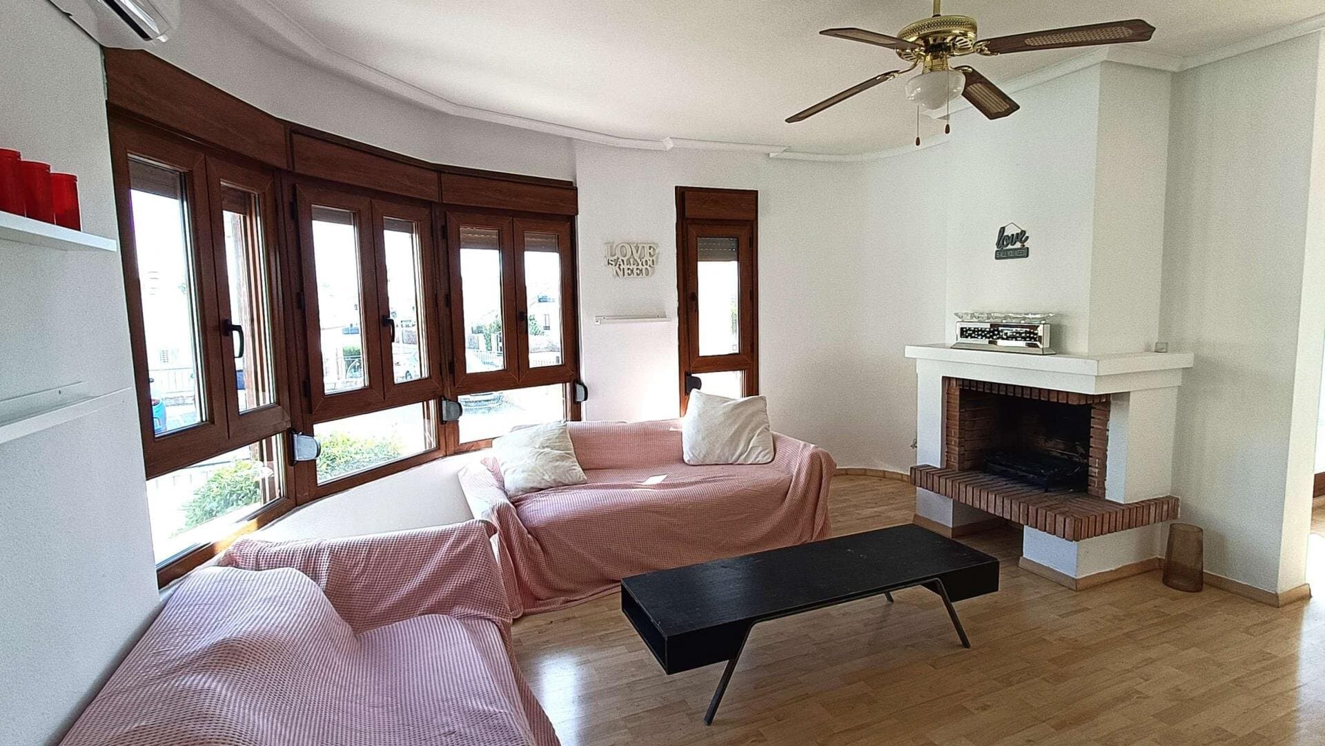 3-Bedroom Villa in Comunidad Valenciana, Algorfa - 3