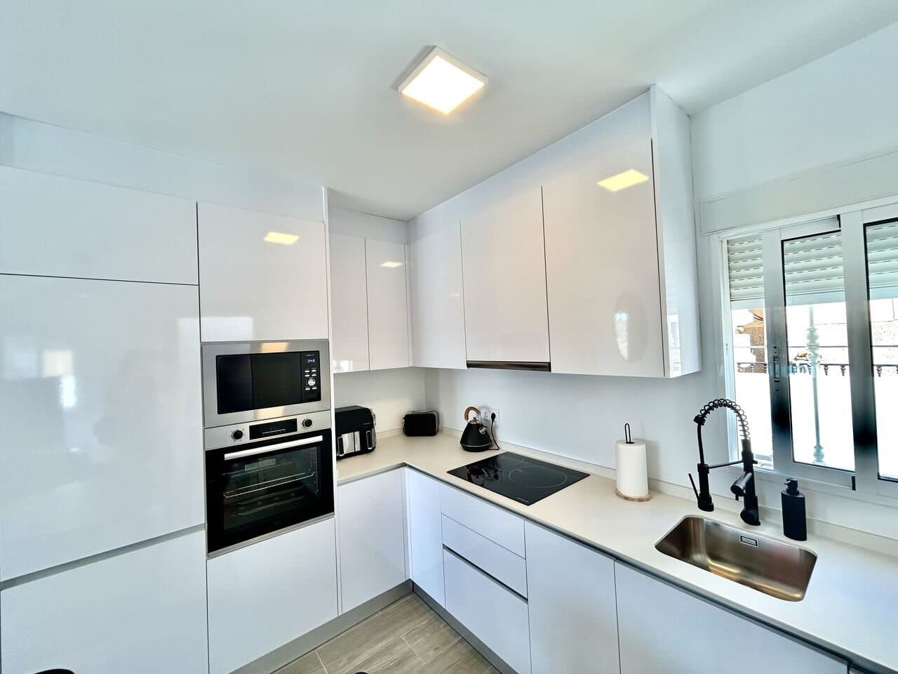 5-Bedroom Villa in Villamartin, Orihuela Costa - 8