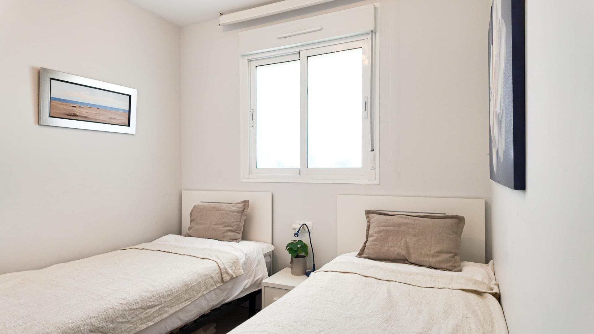 Apartamento de 2 Dormitorios en Villamartín-las Filipinas, Orihuela Costa - 33