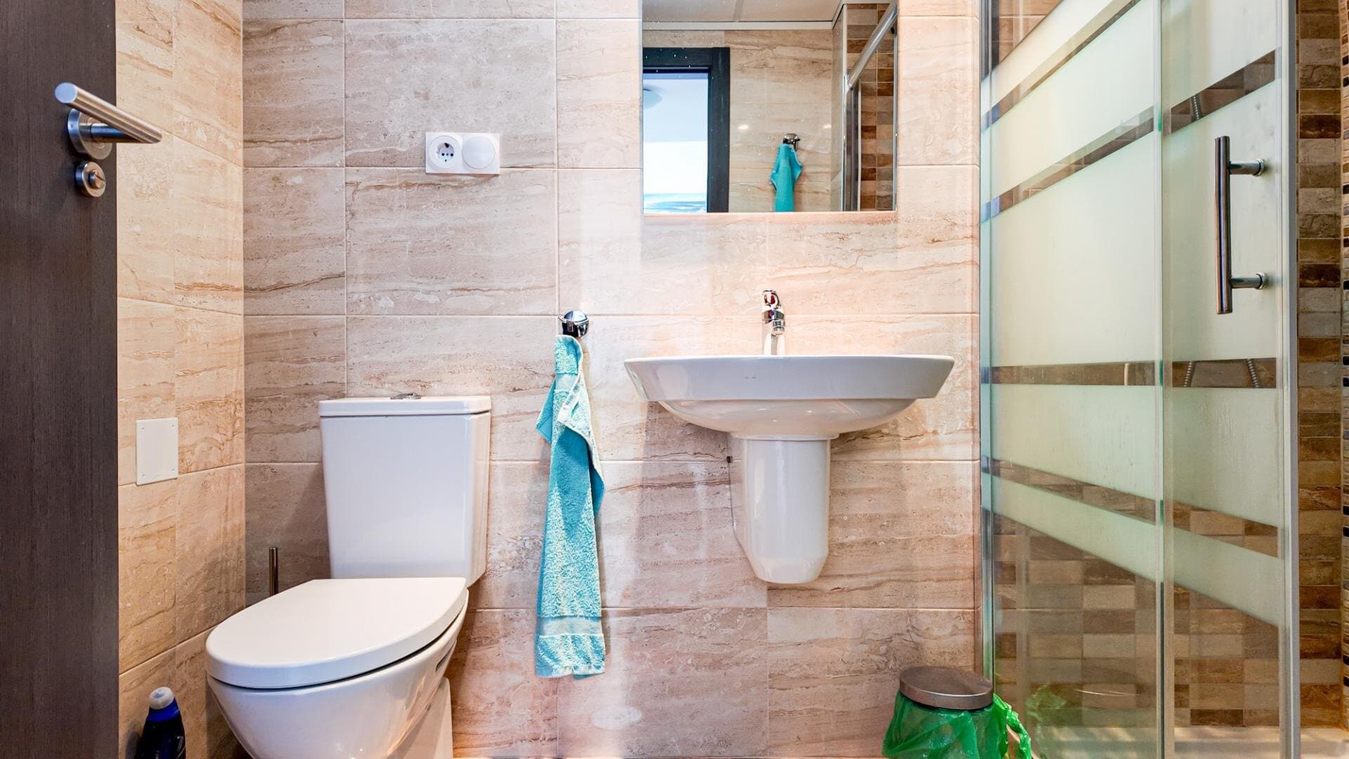 Apartamento de 2 Dormitorios en Villamartín-las Filipinas, Orihuela Costa - 36