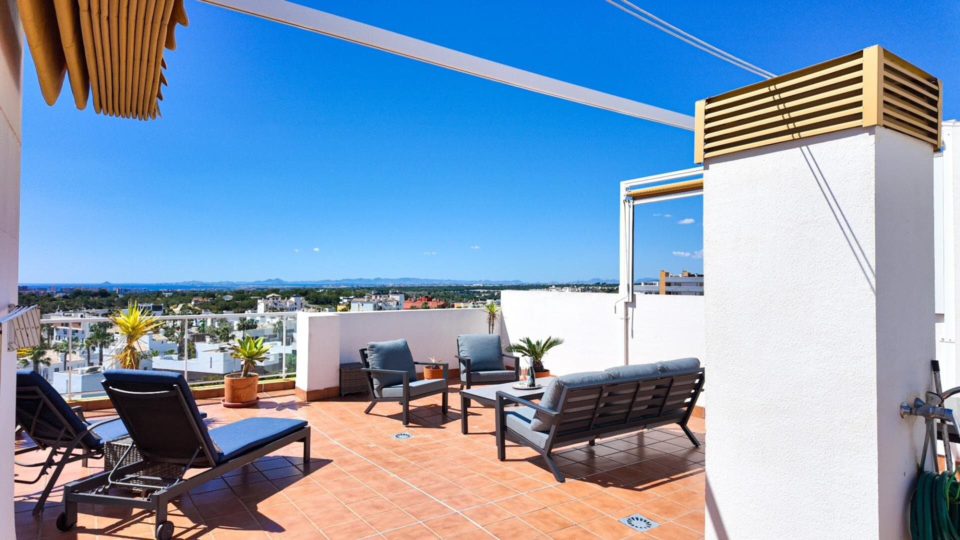 Apartamento de 2 Dormitorios en Villamartín-las Filipinas, Orihuela Costa - 6