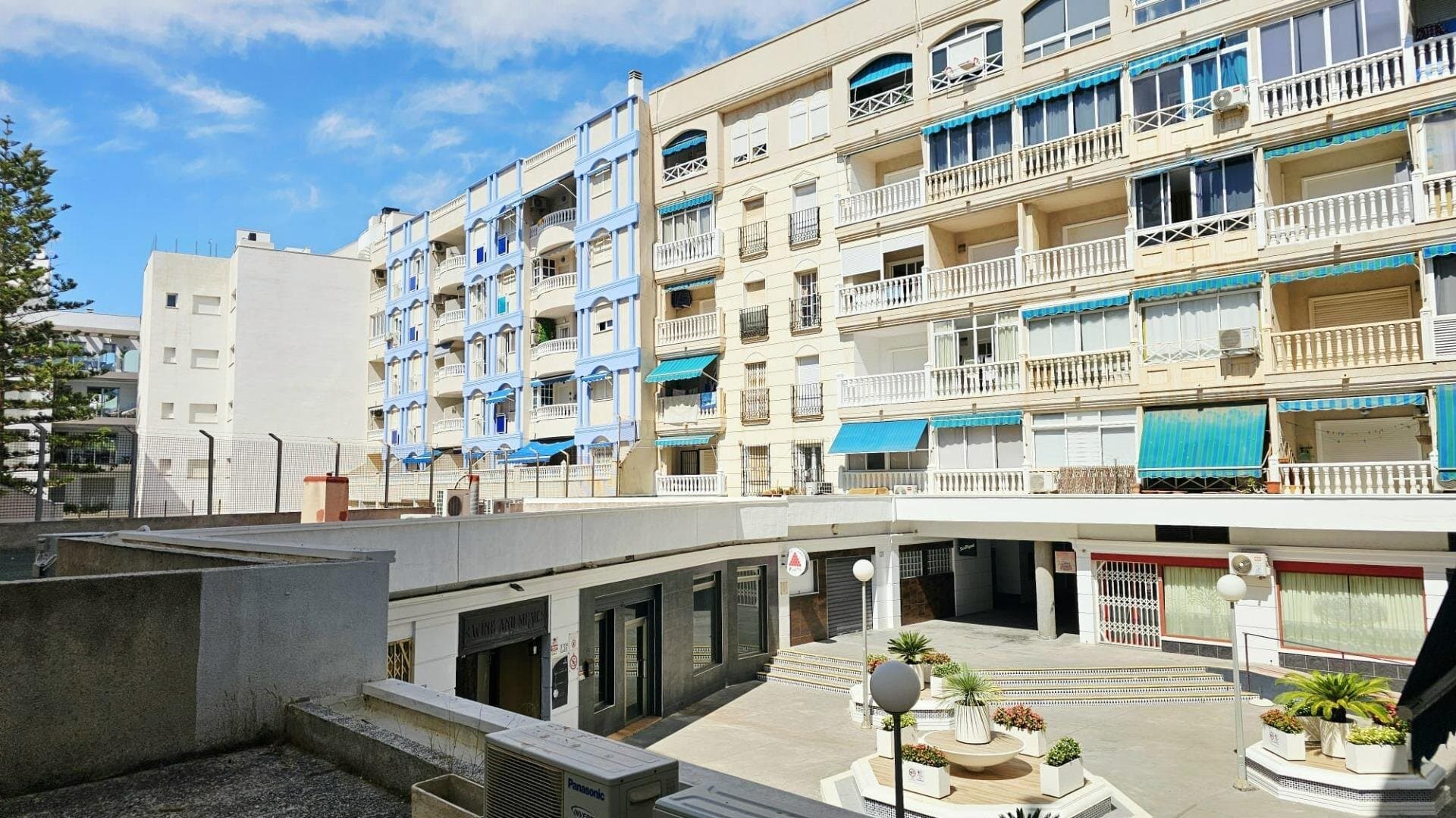 2-Bedroom Apartment in Habaneras, Torrevieja - 15