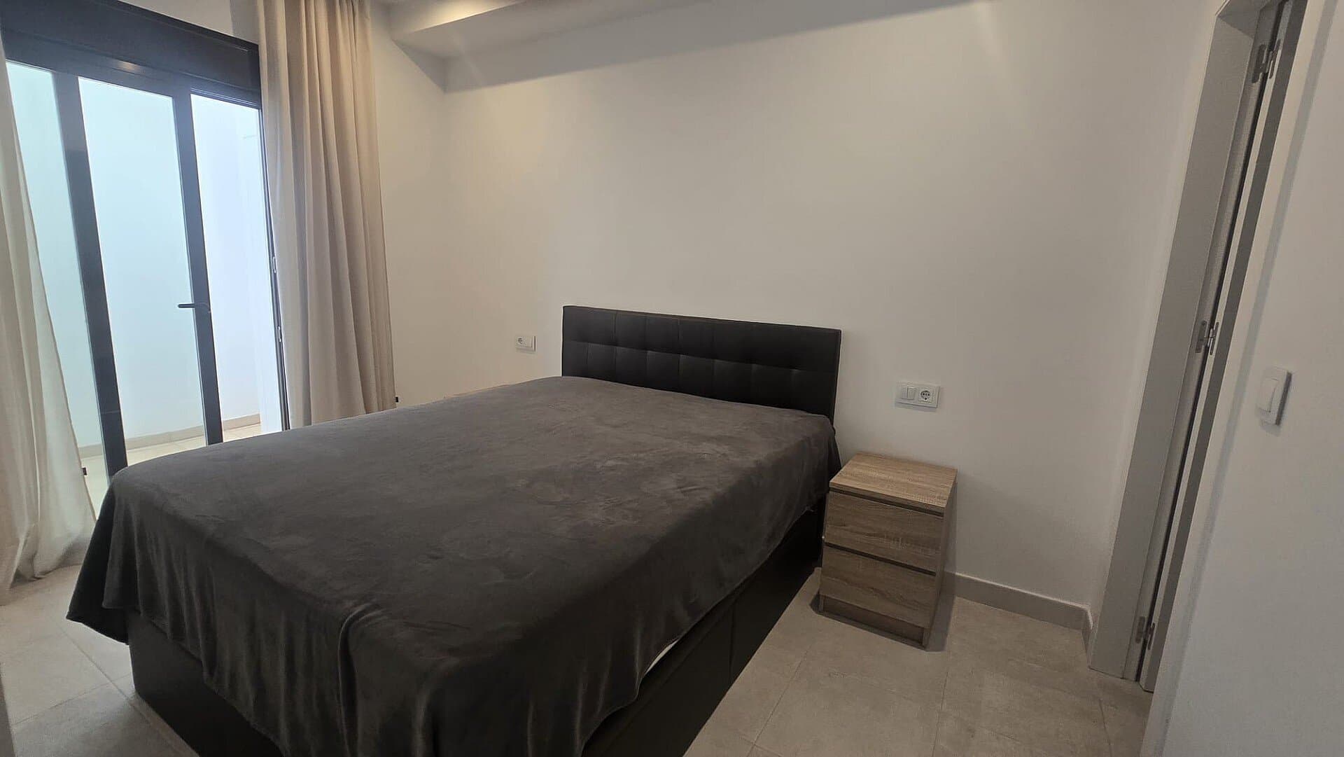 2-Bedroom Penthouse in Pilar de la Horadada - 12