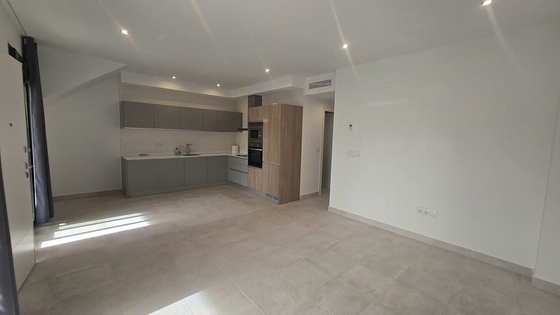 2-Bedroom Penthouse in Pilar de la Horadada - 4