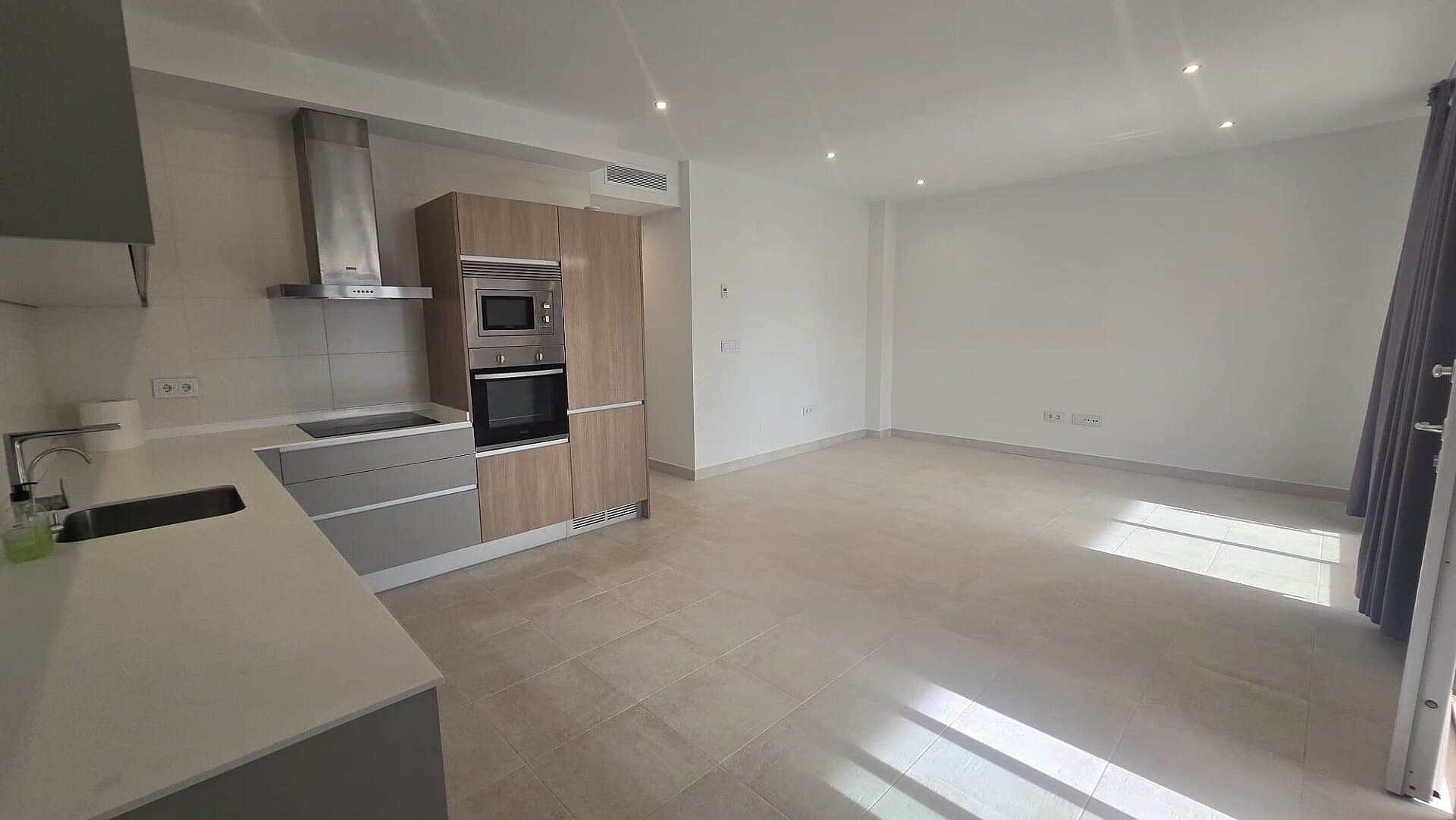2-Bedroom Penthouse in Pilar de la Horadada - 5