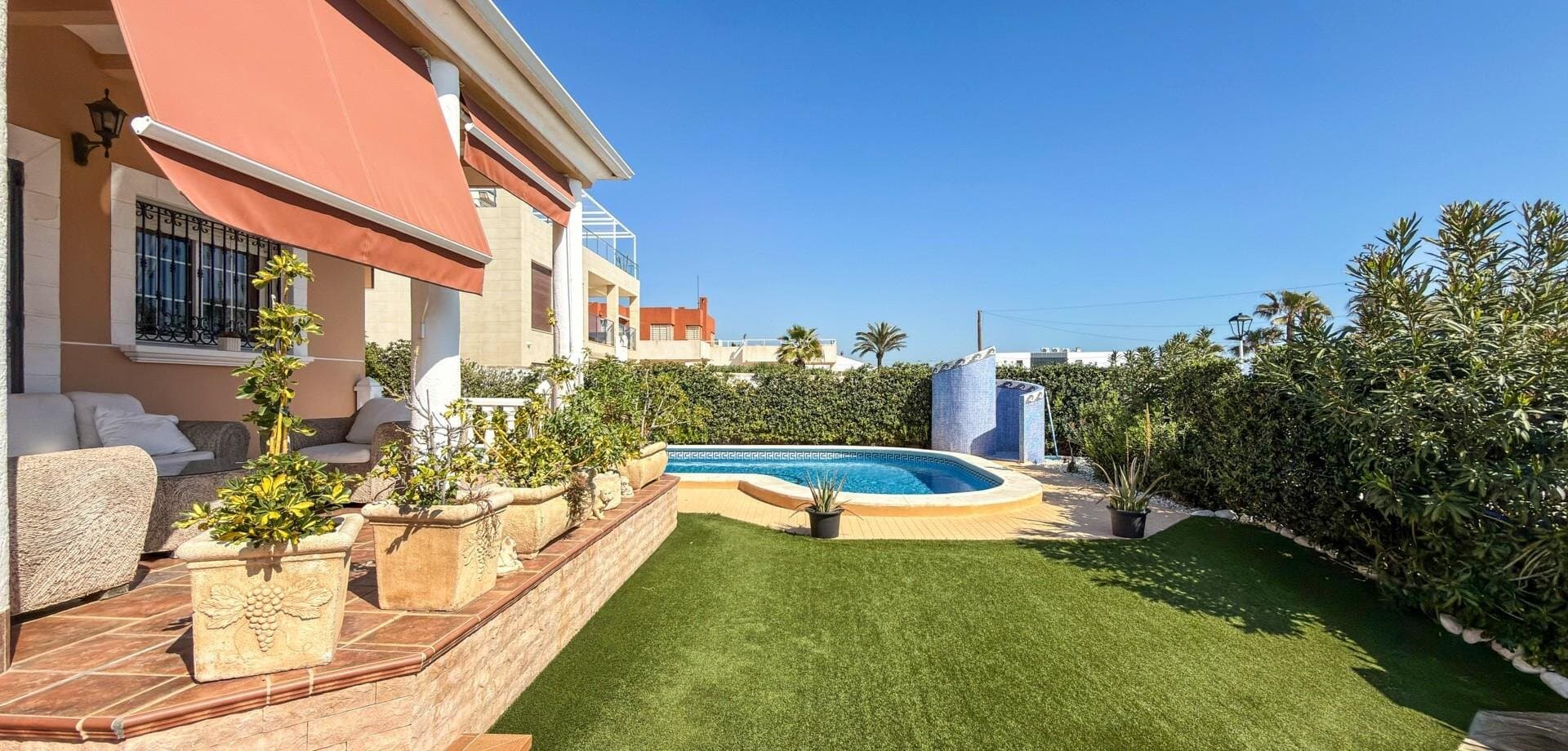 5-Bedroom Villa in Torre la Mata, Torrevieja - 20