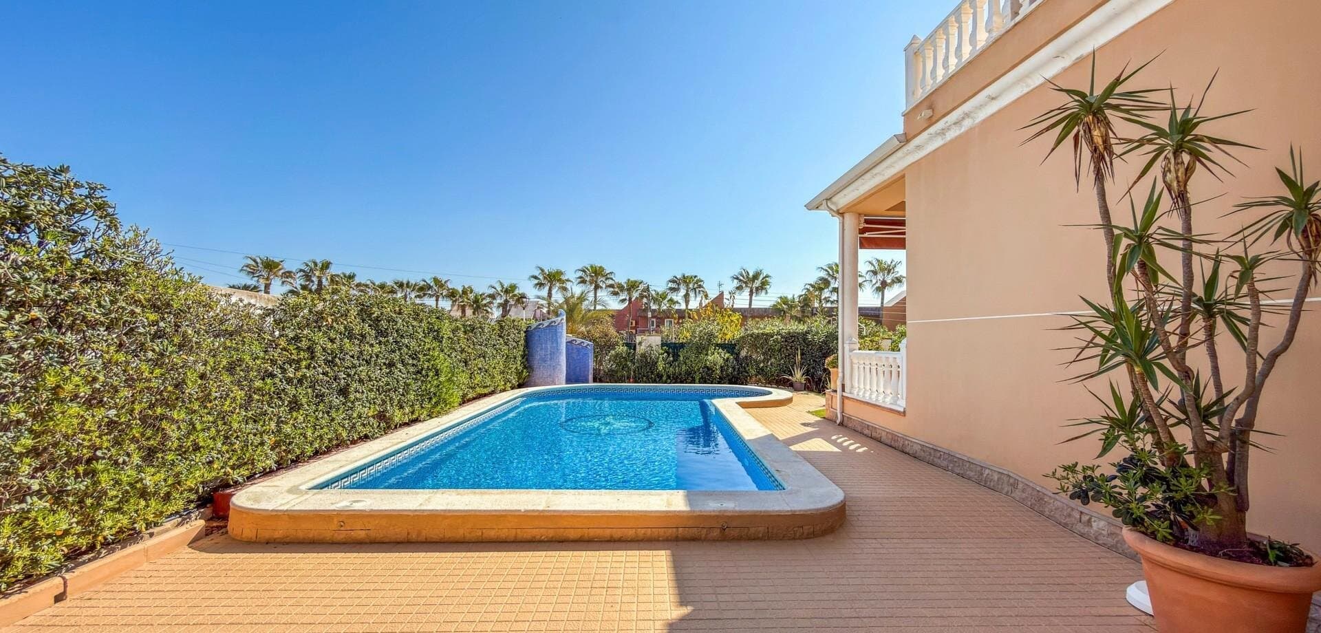 5-Bedroom Villa in Torre la Mata, Torrevieja - 8