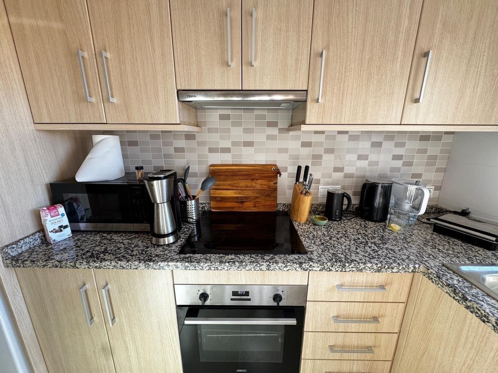 3-Bedroom Apartment in Playa de los Locos, Torrevieja - 12