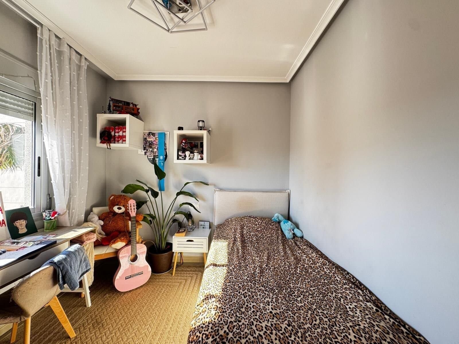 3-Bedroom Apartment in Playa de los Locos, Torrevieja - 27