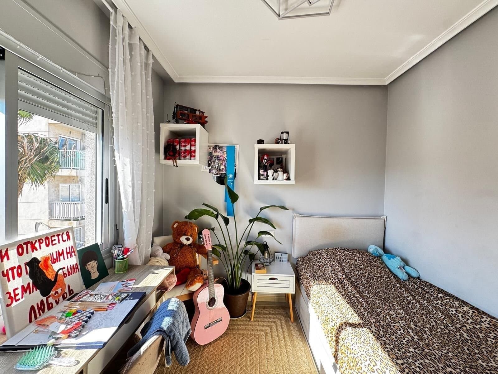 3-Bedroom Apartment in Playa de los Locos, Torrevieja - 28