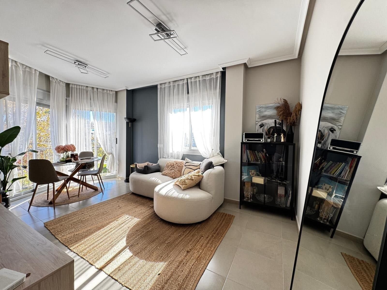 3-Bedroom Apartment in Playa de los Locos, Torrevieja - 31