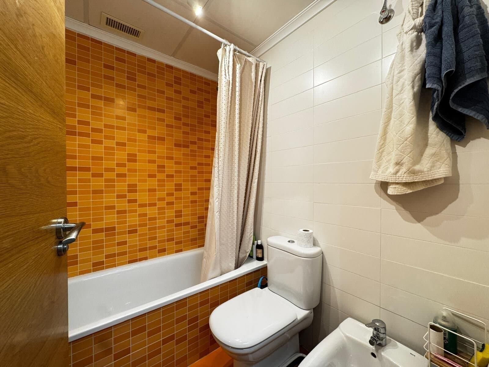 3-Bedroom Apartment in Playa de los Locos, Torrevieja - 5
