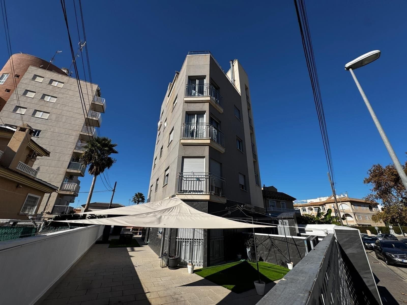 3-Bedroom Apartment in Playa de los Locos, Torrevieja - 50
