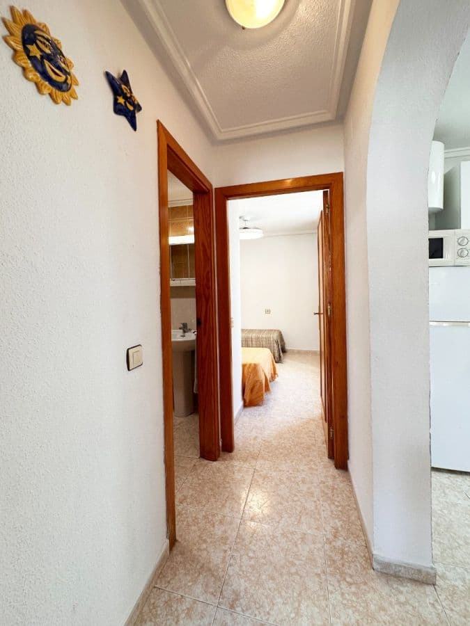 Bungalow de 2 Dormitorios en Centro, Torrevieja - 20