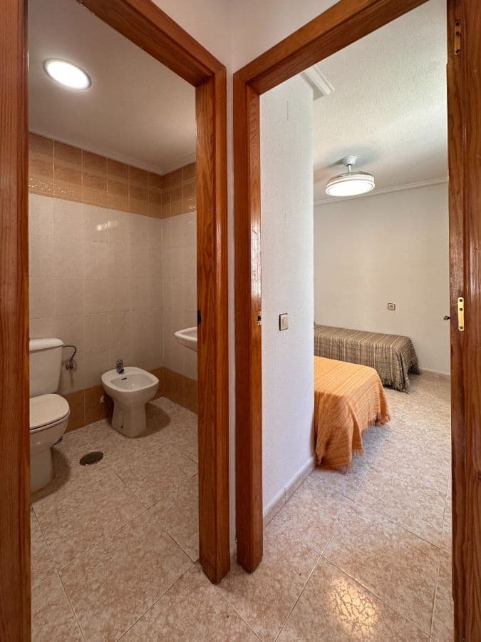 Bungalow de 2 Dormitorios en Centro, Torrevieja - 23