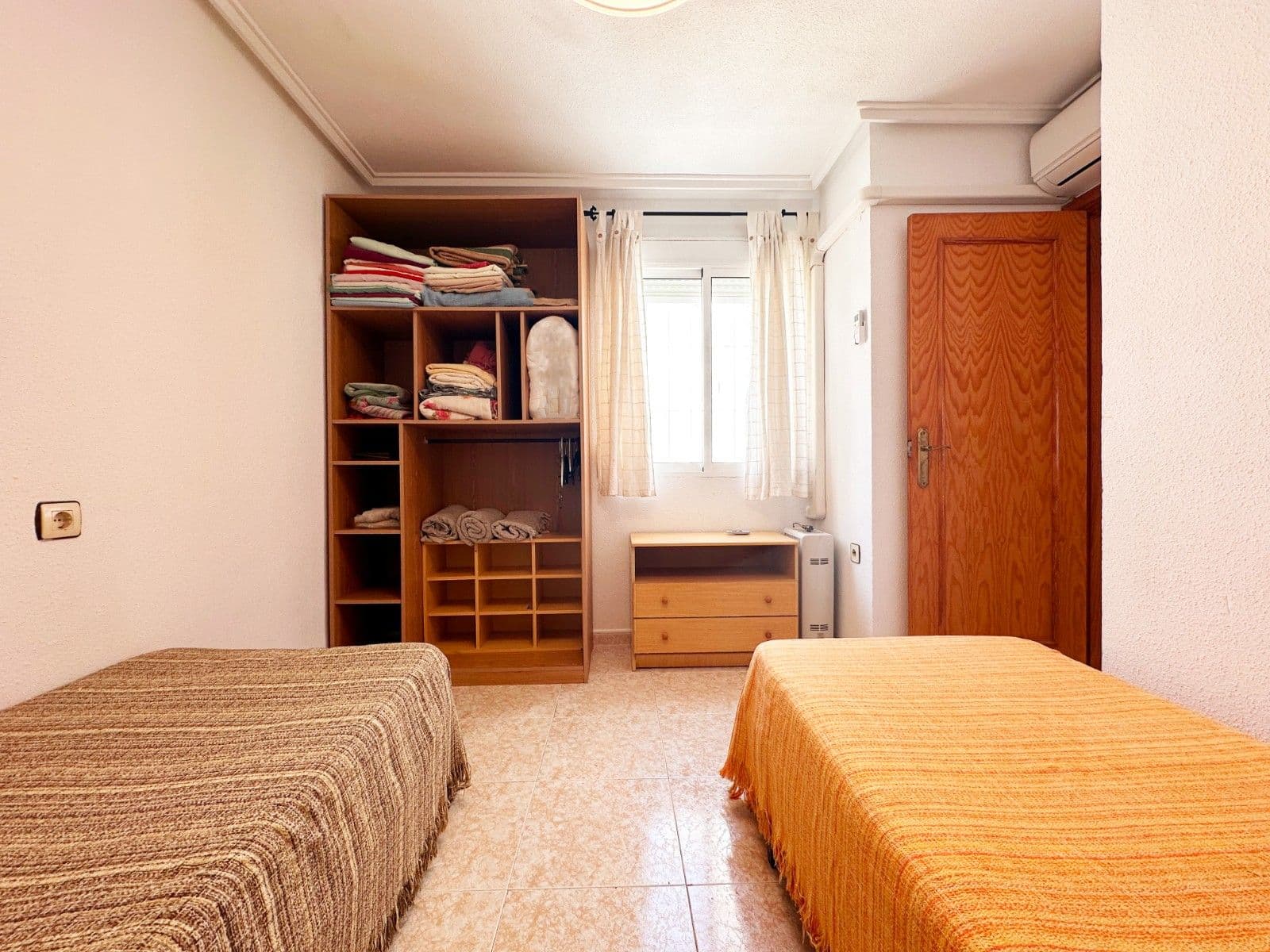 Bungalow de 2 Dormitorios en Centro, Torrevieja - 24