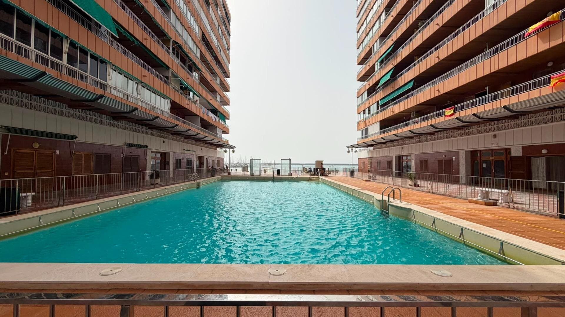 Apartamento de 2 Dormitorios en Acequion, Torrevieja - 42