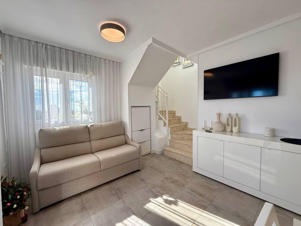 1-Bedroom Penthouse in Playa del Cura, Torrevieja - 13