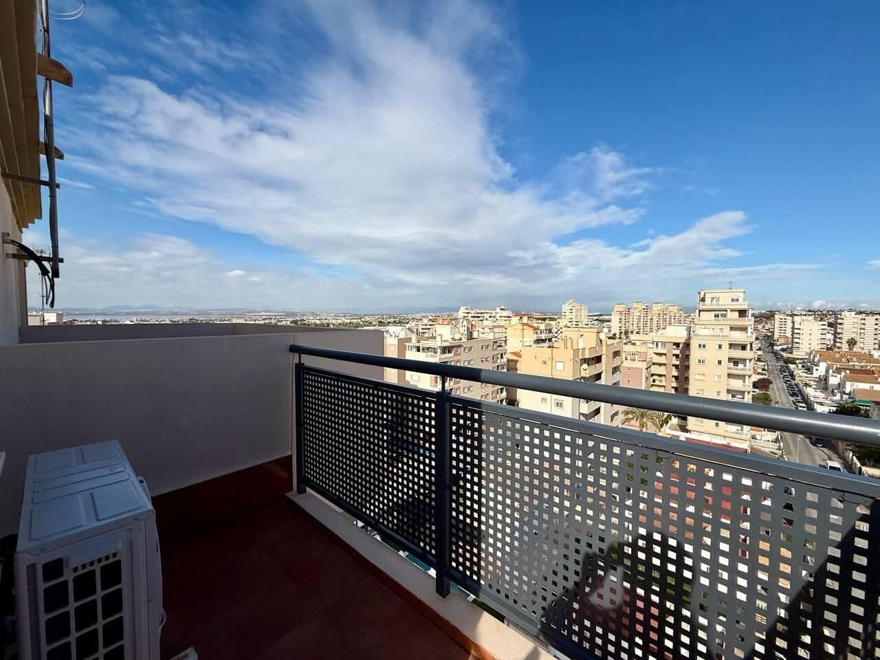 1-Bedroom Penthouse in Playa del Cura, Torrevieja - 16