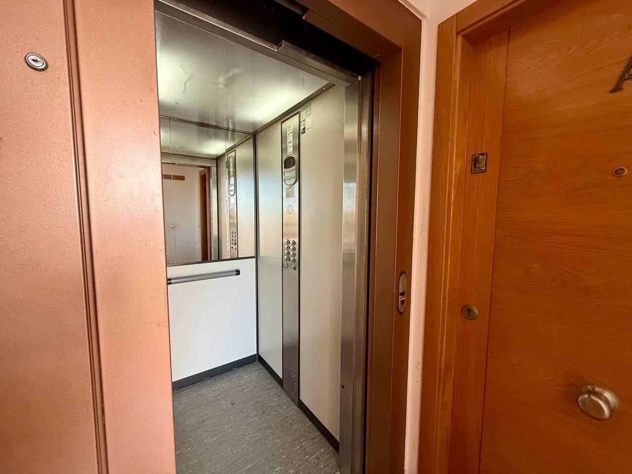 1-Bedroom Penthouse in Playa del Cura, Torrevieja - 46