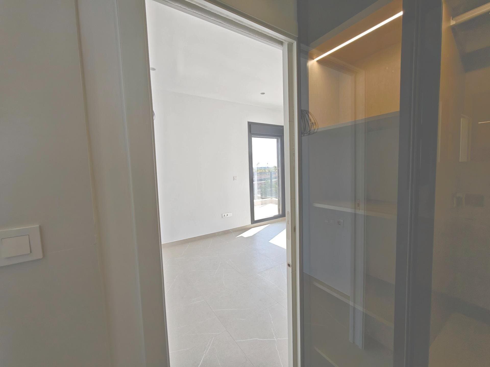 Villa de 6 Dormitorios en Los Alcázares - 35