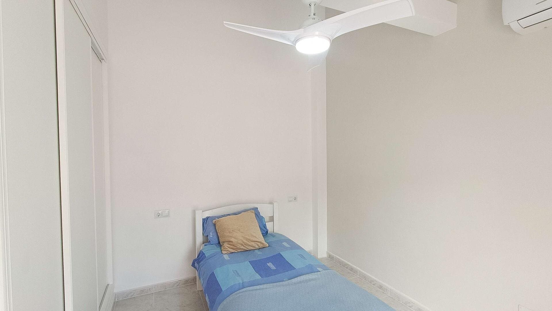 Villa de 2 Dormitorios en Pueblo, Rojales - 15