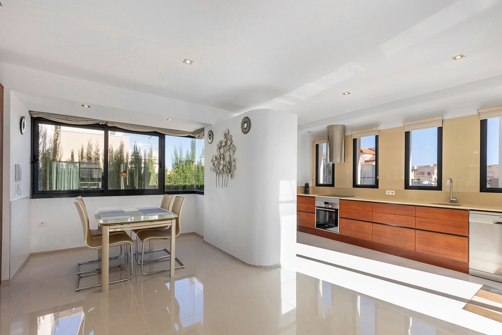Villa de 5 Dormitorios en La Zenia, Orihuela Costa - 11
