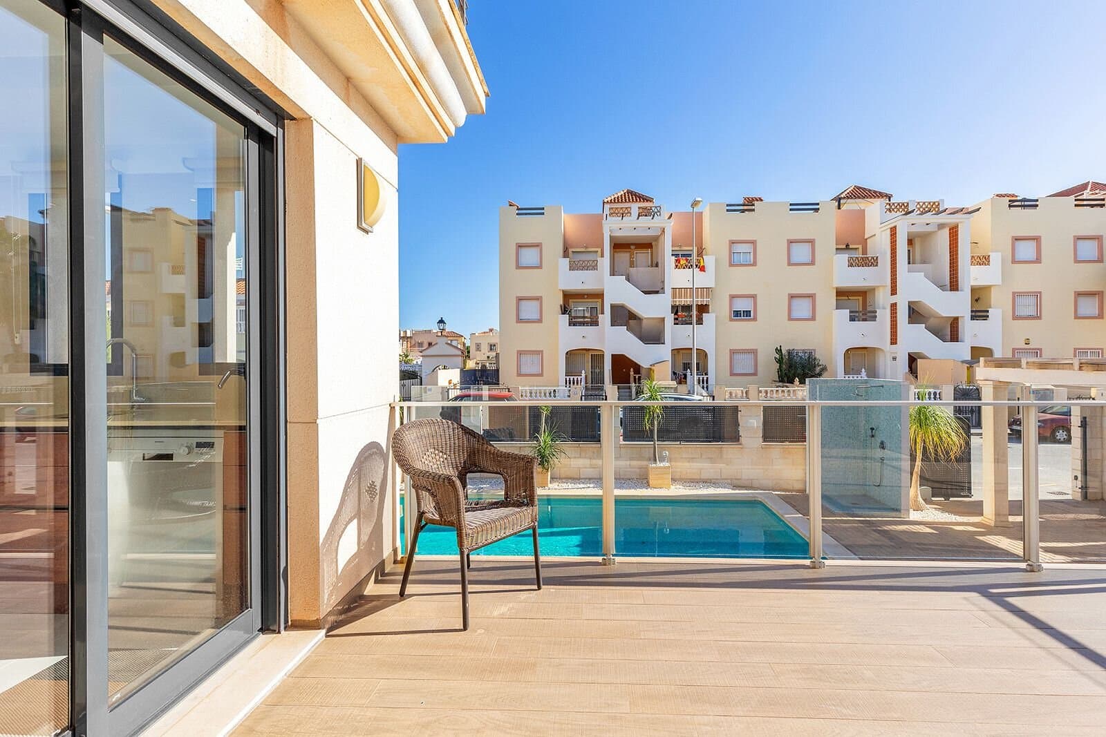 Villa de 5 Dormitorios en La Zenia, Orihuela Costa - 31