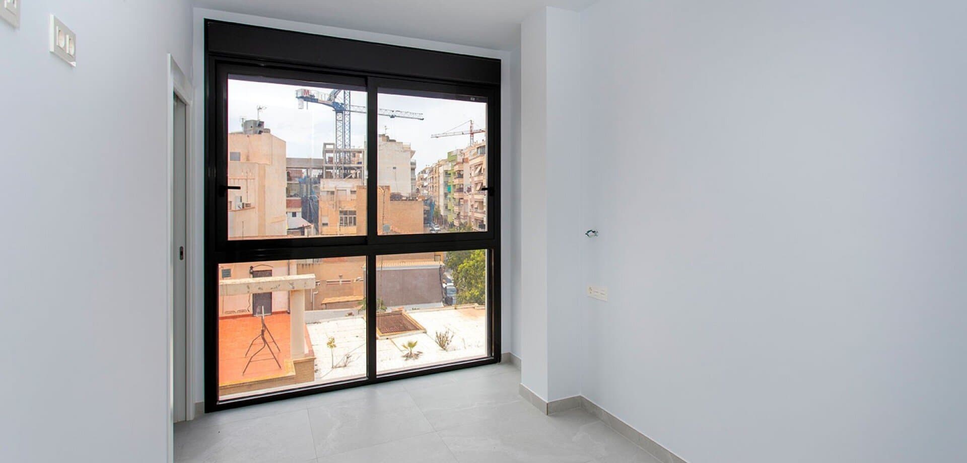 2-Bedroom Apartment in Playa del Cura, Torrevieja - 13