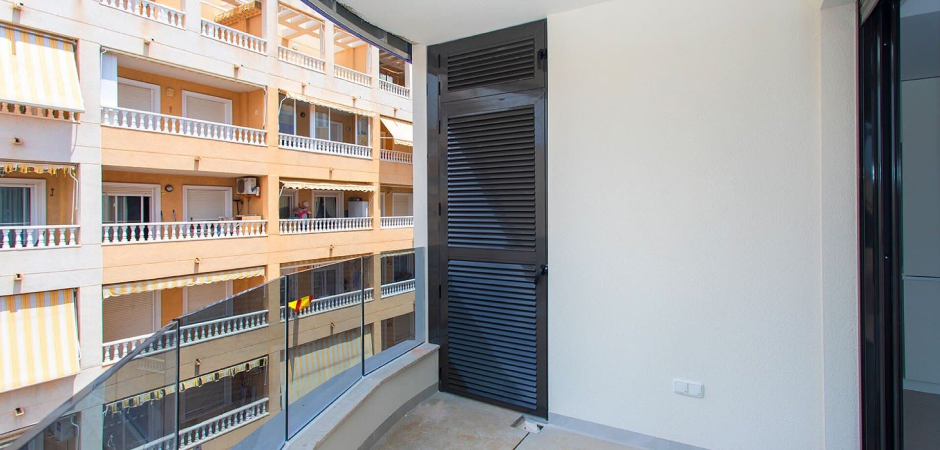 2-Bedroom Apartment in Playa del Cura, Torrevieja - 8