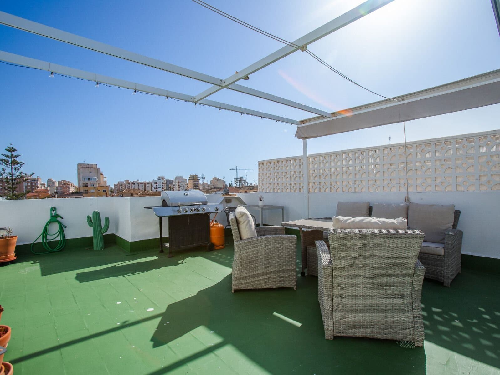 Apartamento de 2 Dormitorios en Playa del Cura, Torrevieja - 15