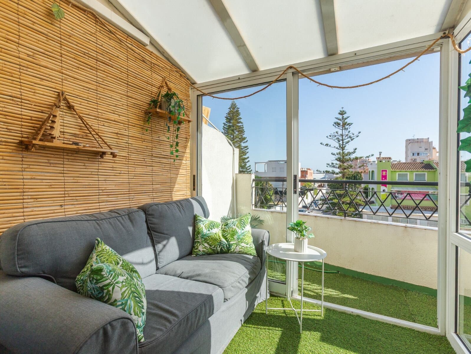 Apartamento de 2 Dormitorios en Playa del Cura, Torrevieja - 4