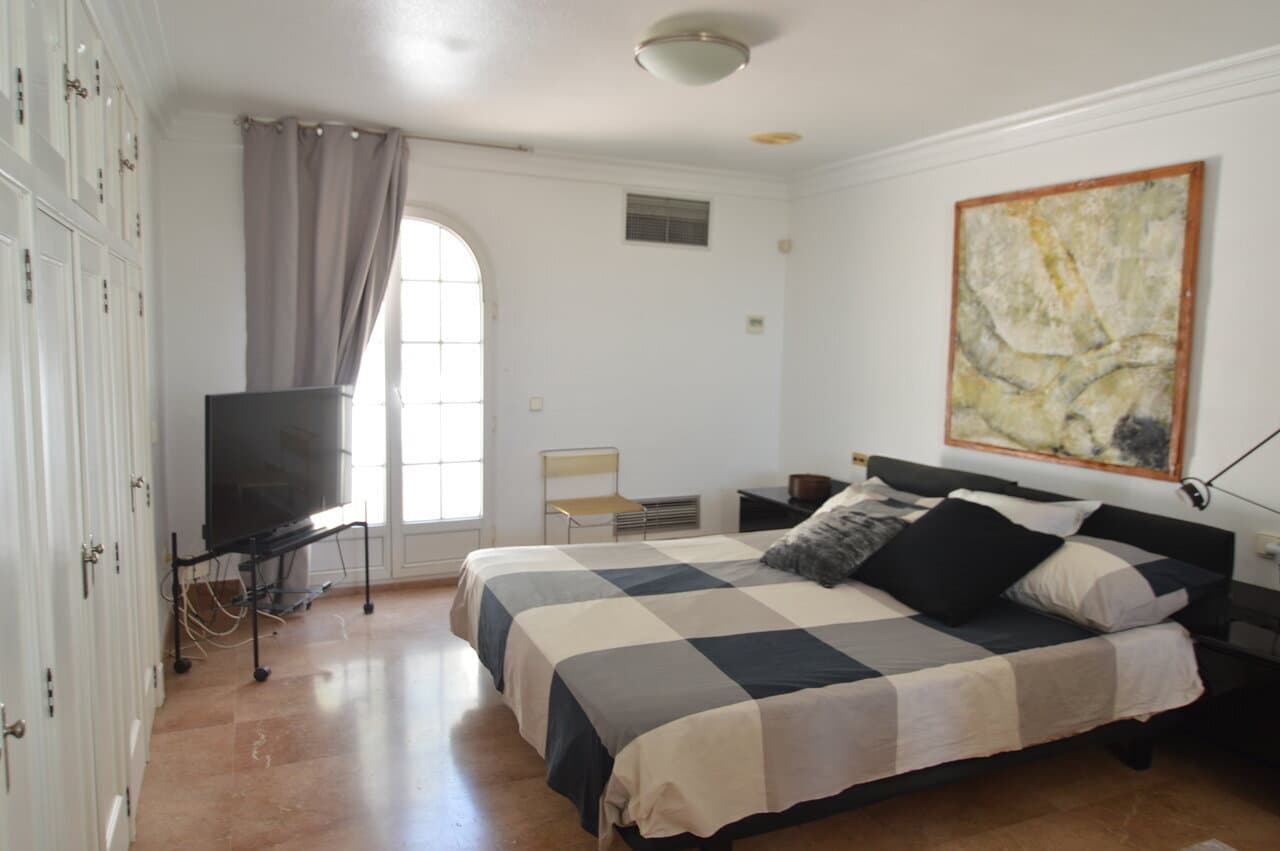 Villa met 4 Slaapkamers in Torrevieja - 9