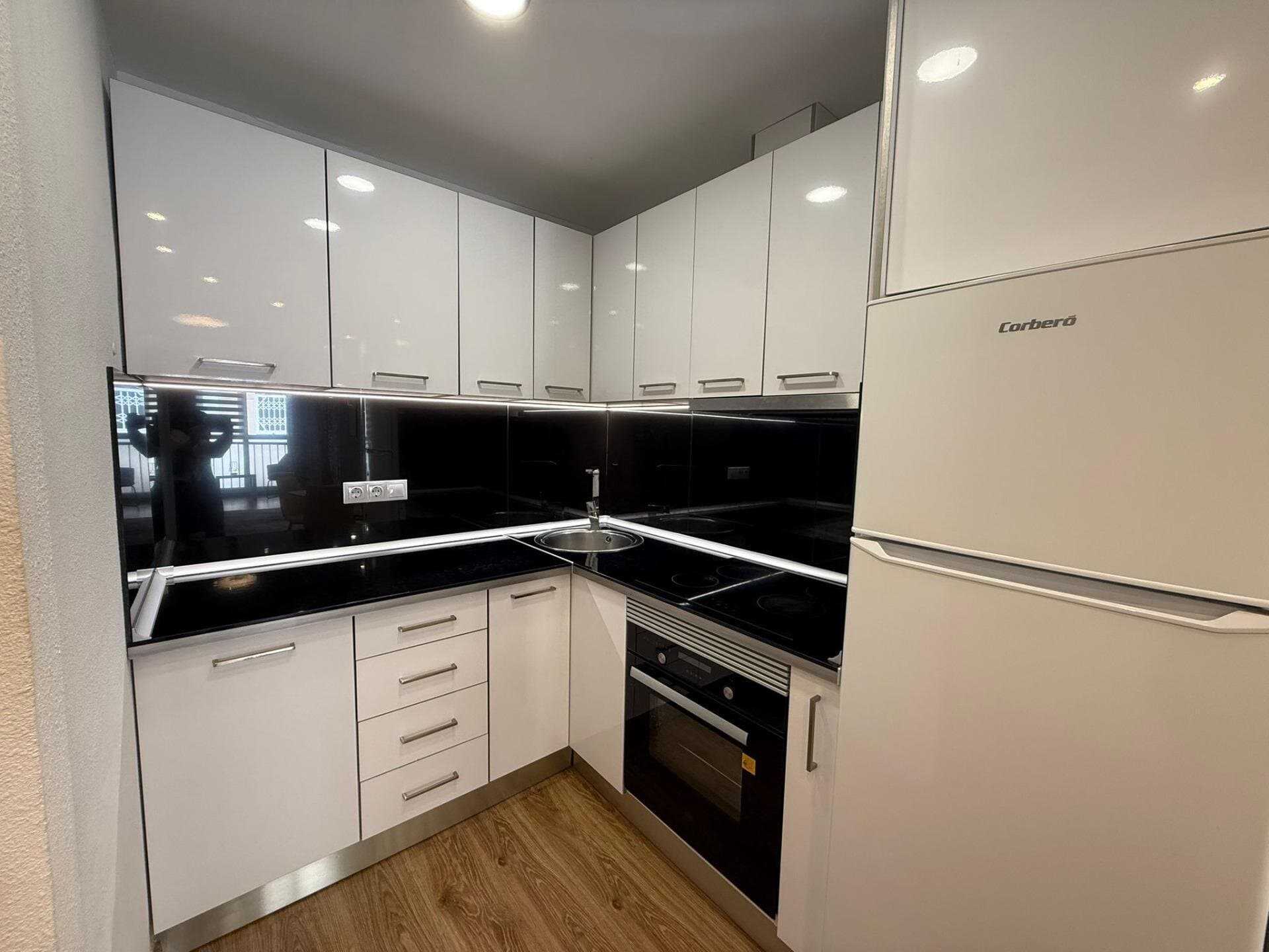 2-Bedroom Apartment in Centro, Torrevieja - 6