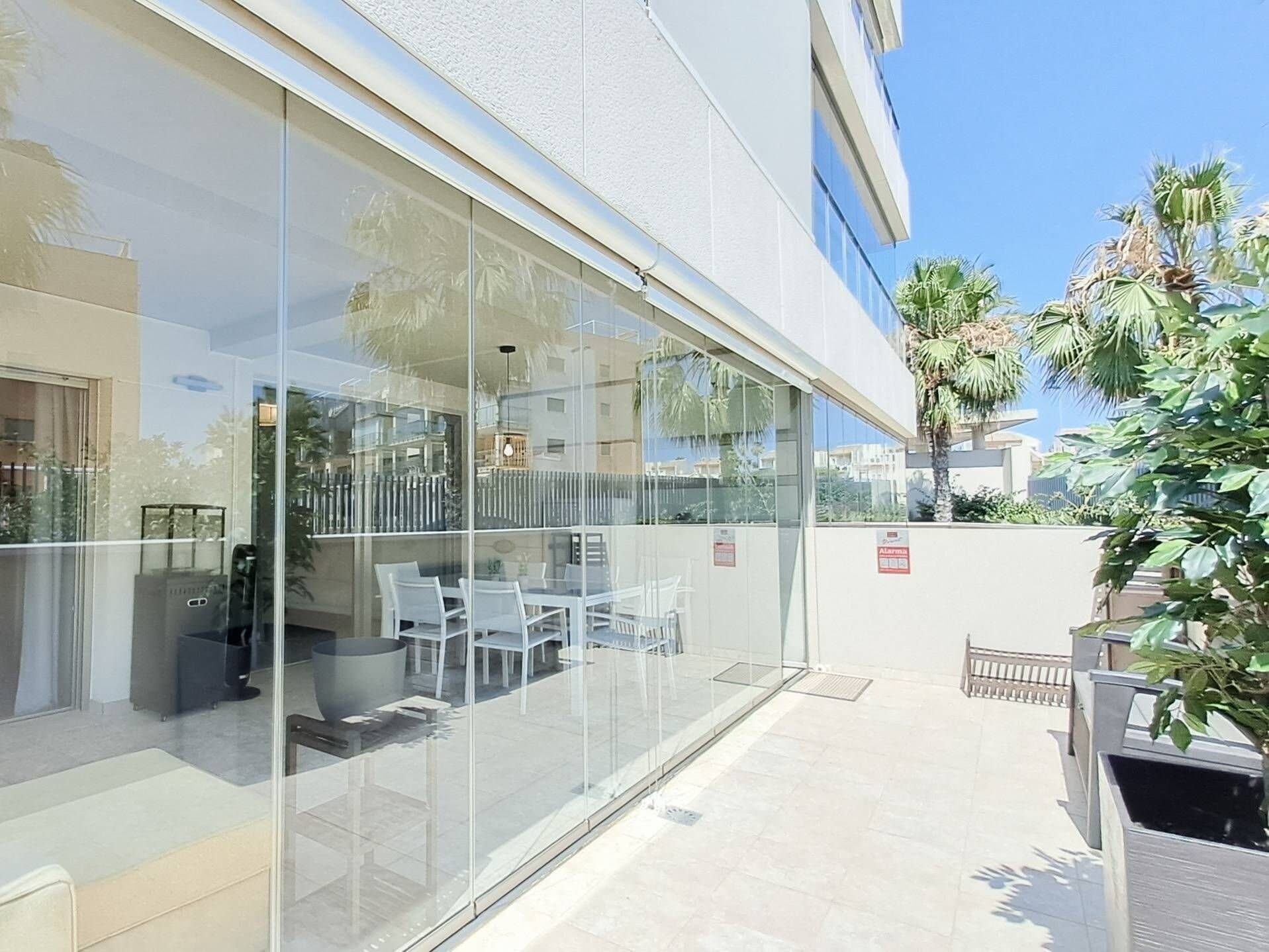 3-Bedroom Apartment in Los Dolses, Orihuela Costa - 14