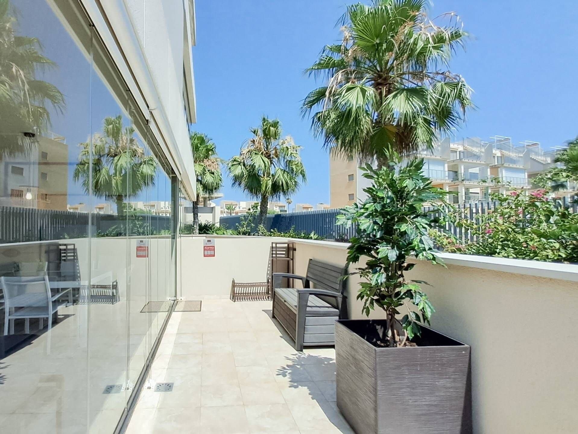 3-Bedroom Apartment in Los Dolses, Orihuela Costa - 15