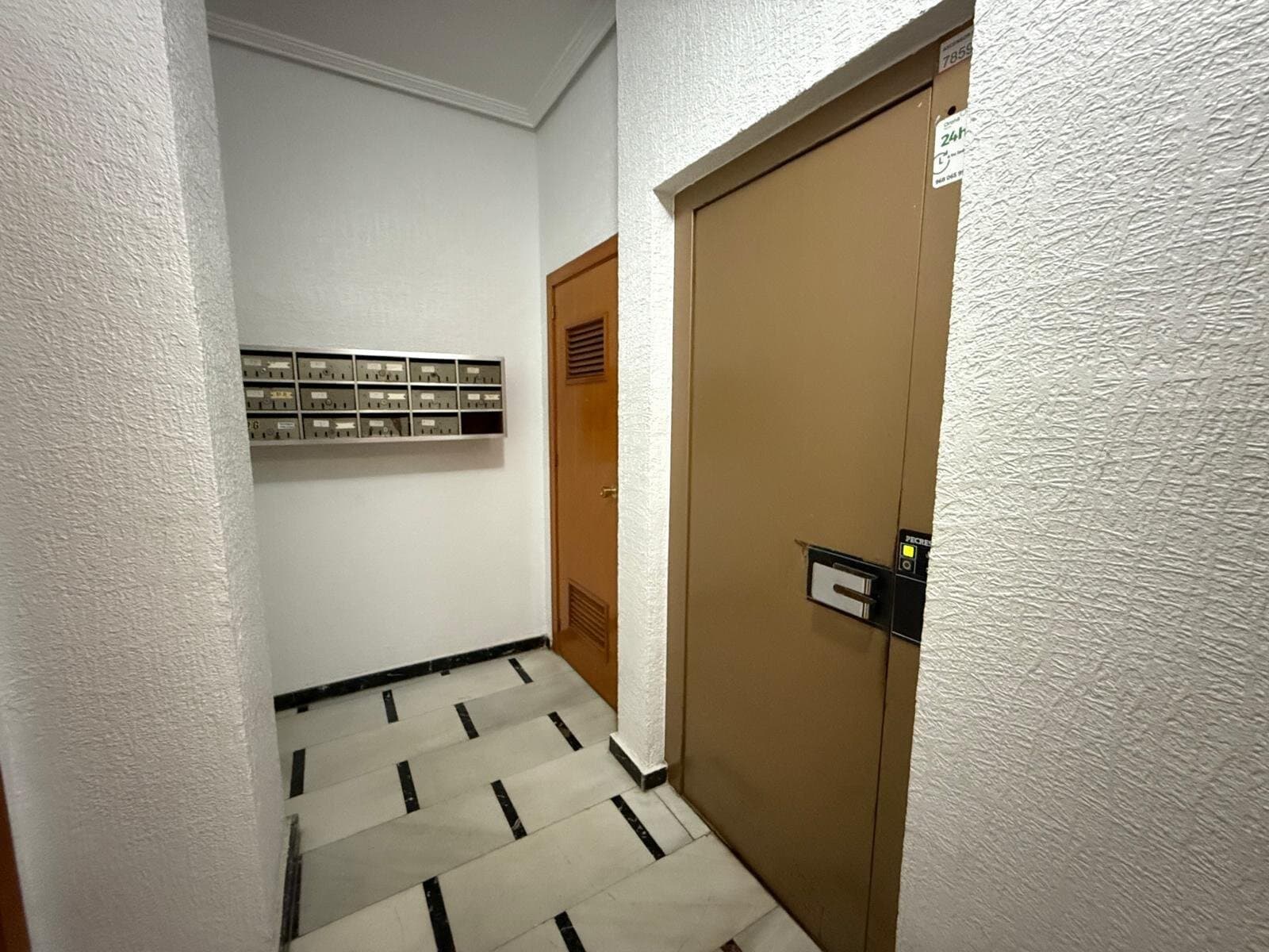 1-Bedroom Apartment in Torrevieja, Torrevieja - 15
