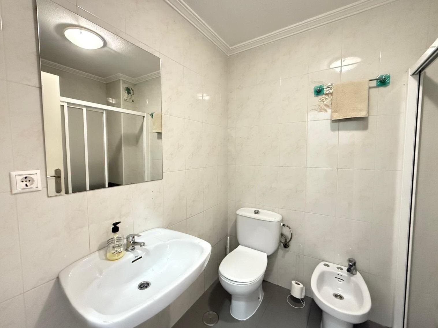 1-Bedroom Apartment in Torrevieja, Torrevieja - 9