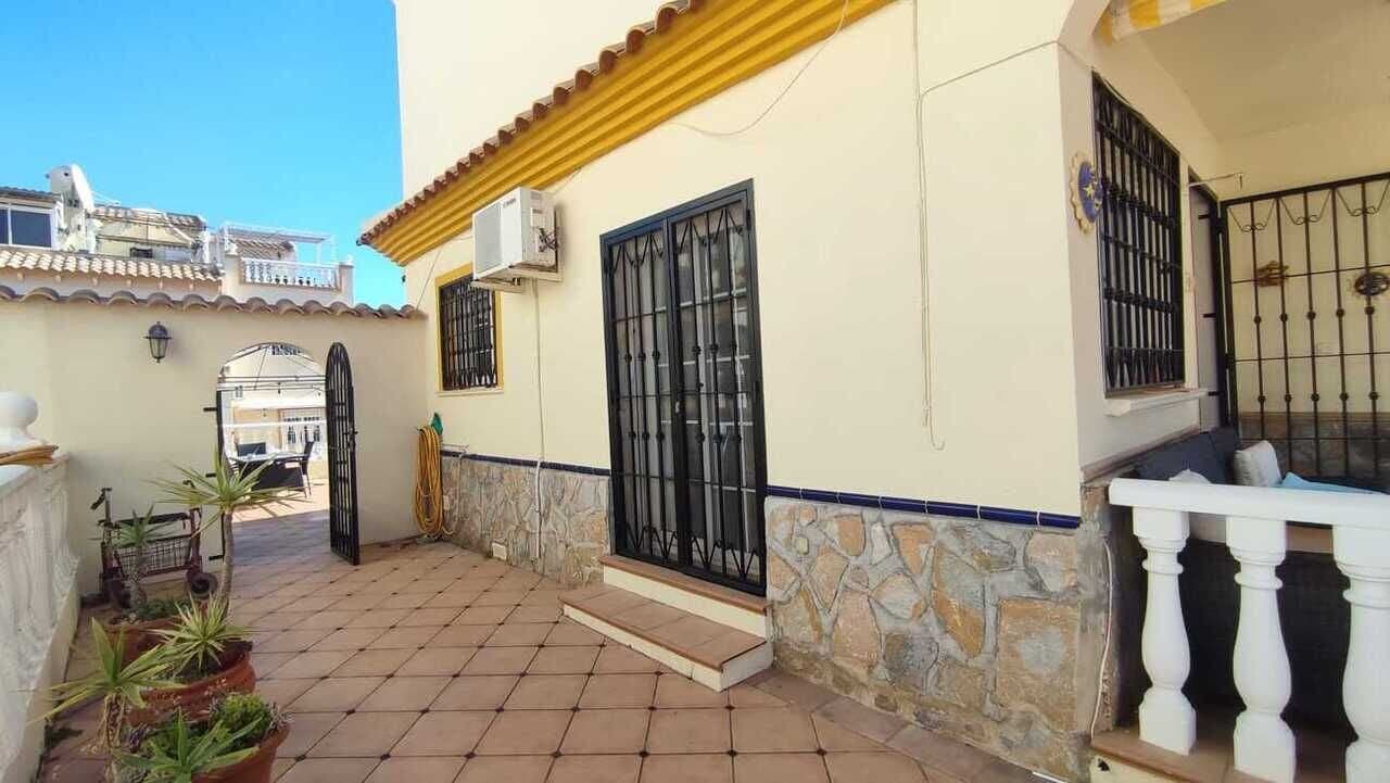 Casa de 3 Dormitorios en La Zenia, Orihuela Costa - 7