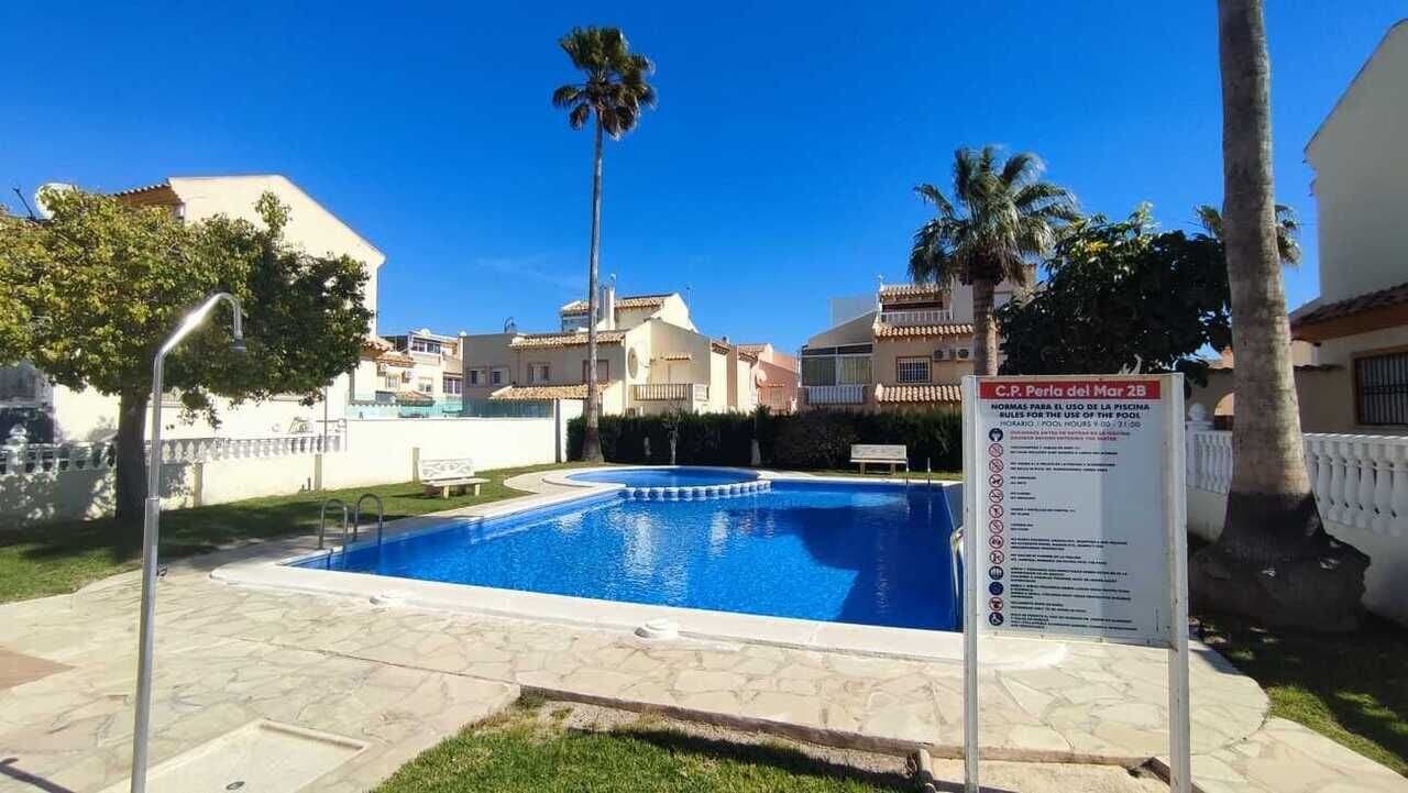 Casa de 3 Dormitorios en La Zenia, Orihuela Costa - 8