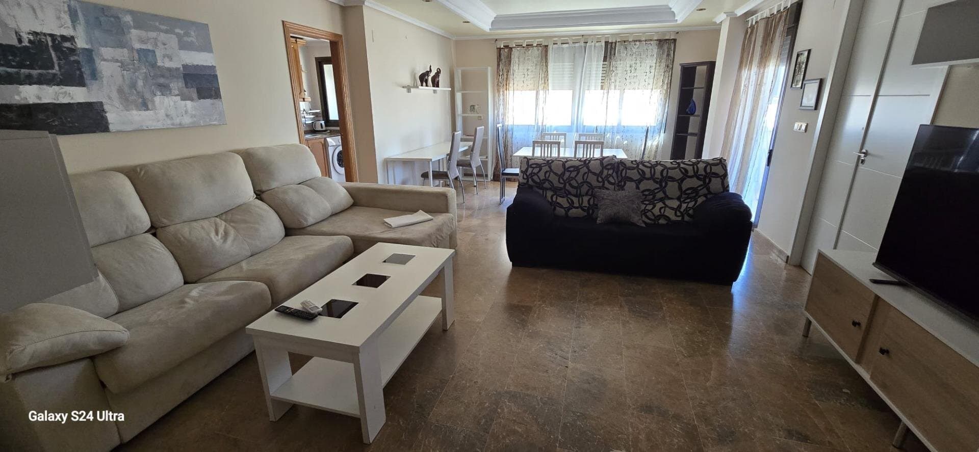 4-Bedroom Apartment in Torrevieja, Torrevieja - 4