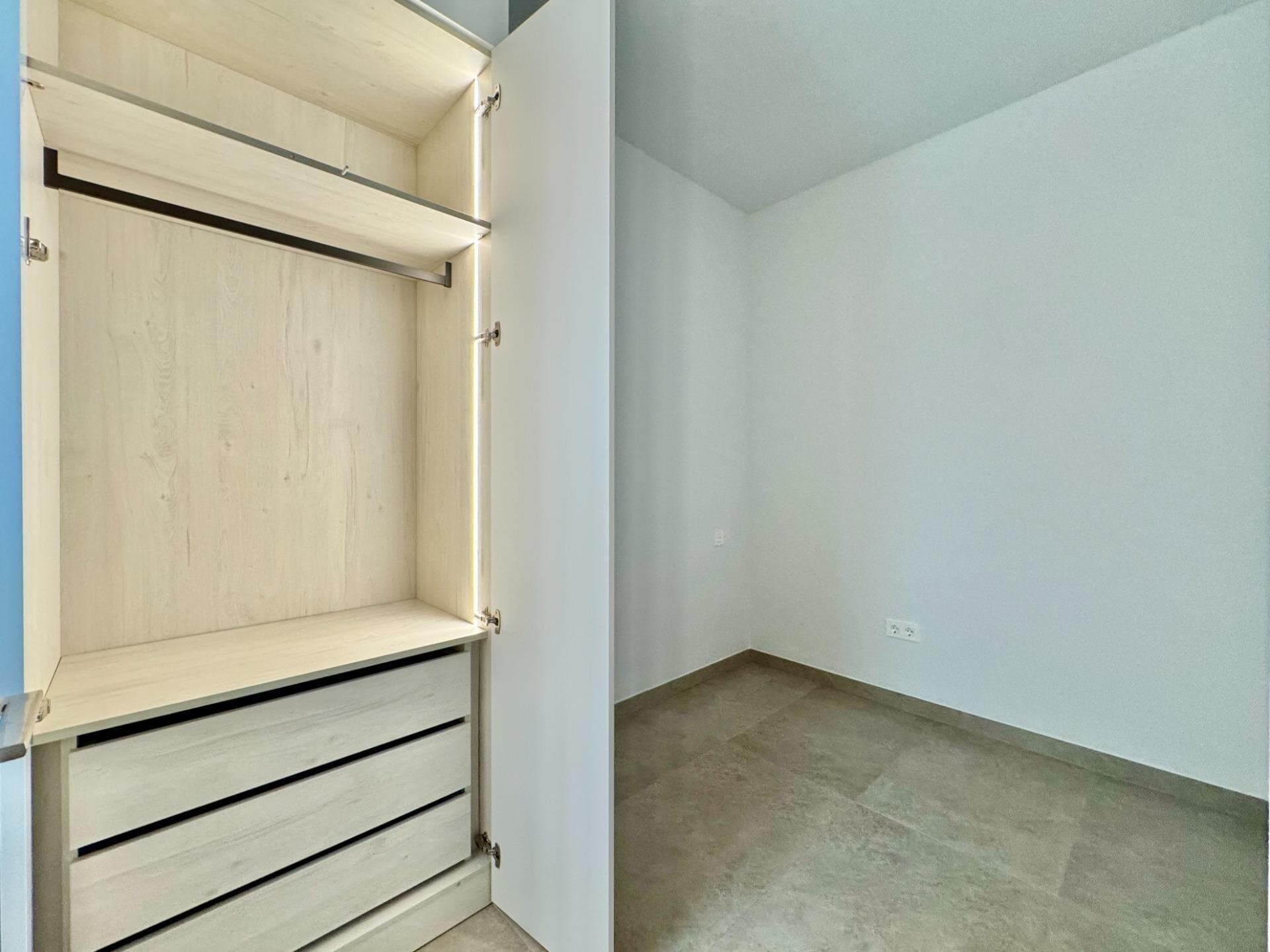 2-Bedroom Apartment in Habaneras, Torrevieja - 8