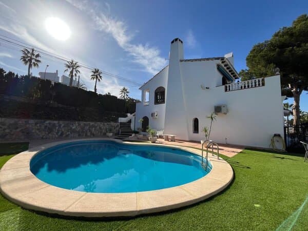 4-Zimmer Villa in Villamartin, Orihuela Costa