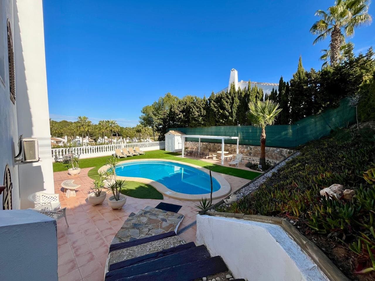 4-Zimmer Villa in Villamartin, Orihuela Costa - 3