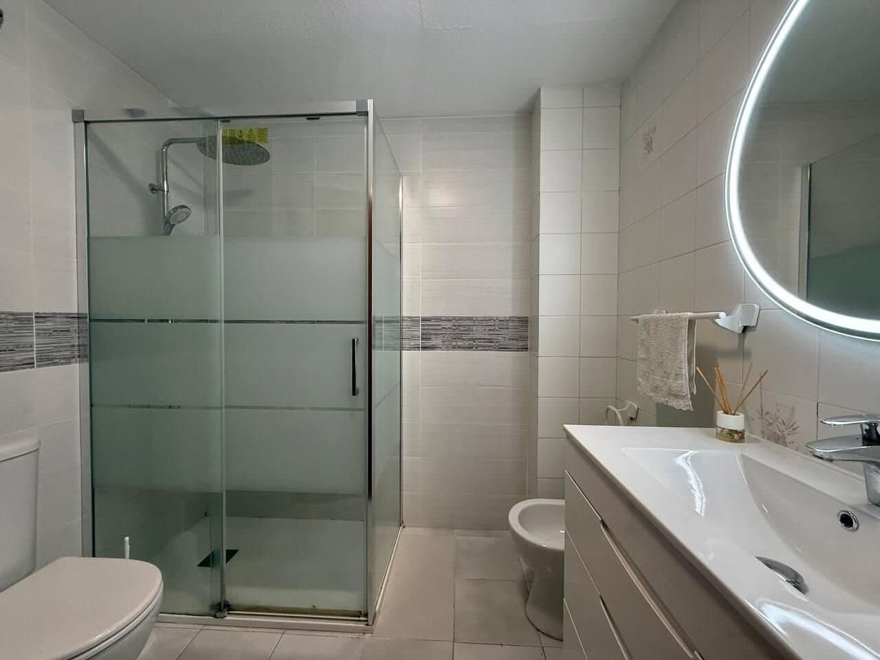 2-Bedroom Apartment in Estacion de Autobuses, Torrevieja - 12